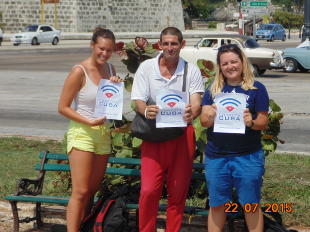 «Determinación, paciencia», dos requisitos clave para obtener acceso limitado a Wi-Fi en La Habana
